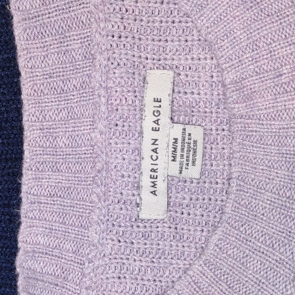 American Eagle two tone crew neck cropped sweater - Picture 3 of 4